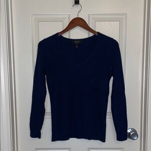 Charter Club 100% Cashmere V-Neck Sweater in Navy